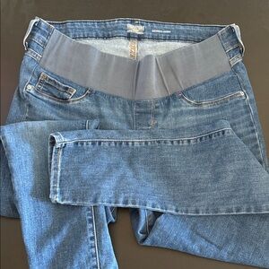 NWOT Signature Maternity Women's Denim Blue Jeggings